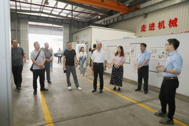 实地观摩促交流 技能赋能助发展 | 山东省淄博市淄川区总工会党组成员、副主席冯进明一行莅临2138cn太阳集团城纸业调研交流